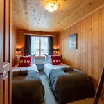 Apartment Schuetzenweg - & Cozy By Heiti Gstaad